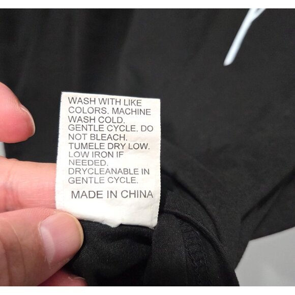 Shein Mens Black Graphic Tee with Japanese Text & Rose Design Size M - Picture 4 of 7